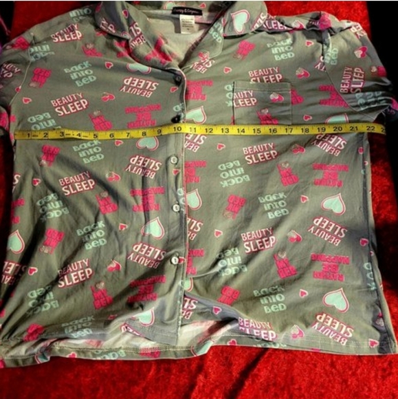 New without tags buttery soft pajama set by Grumpy & Gorgeous! - Picture 2 of 3